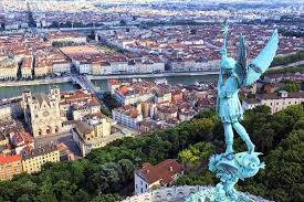 lyon-2